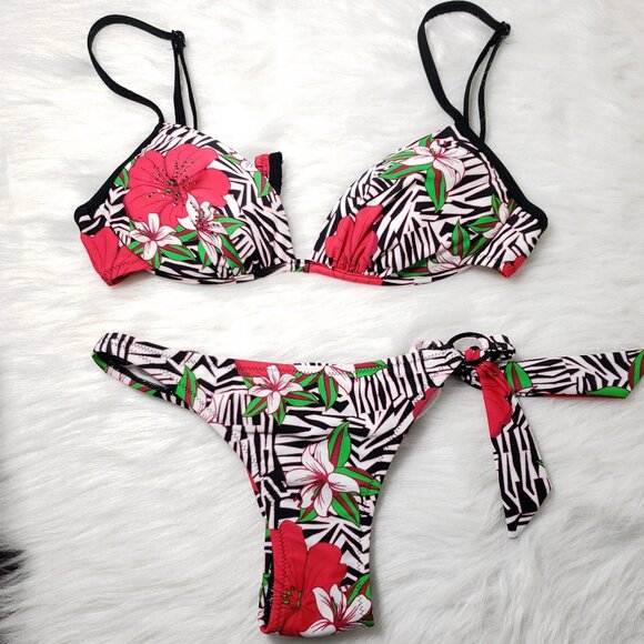 2 Pc. Black Red Green Geometric Hibiscus Multicolor Multi Print Bikini S - Picture 1 of 7